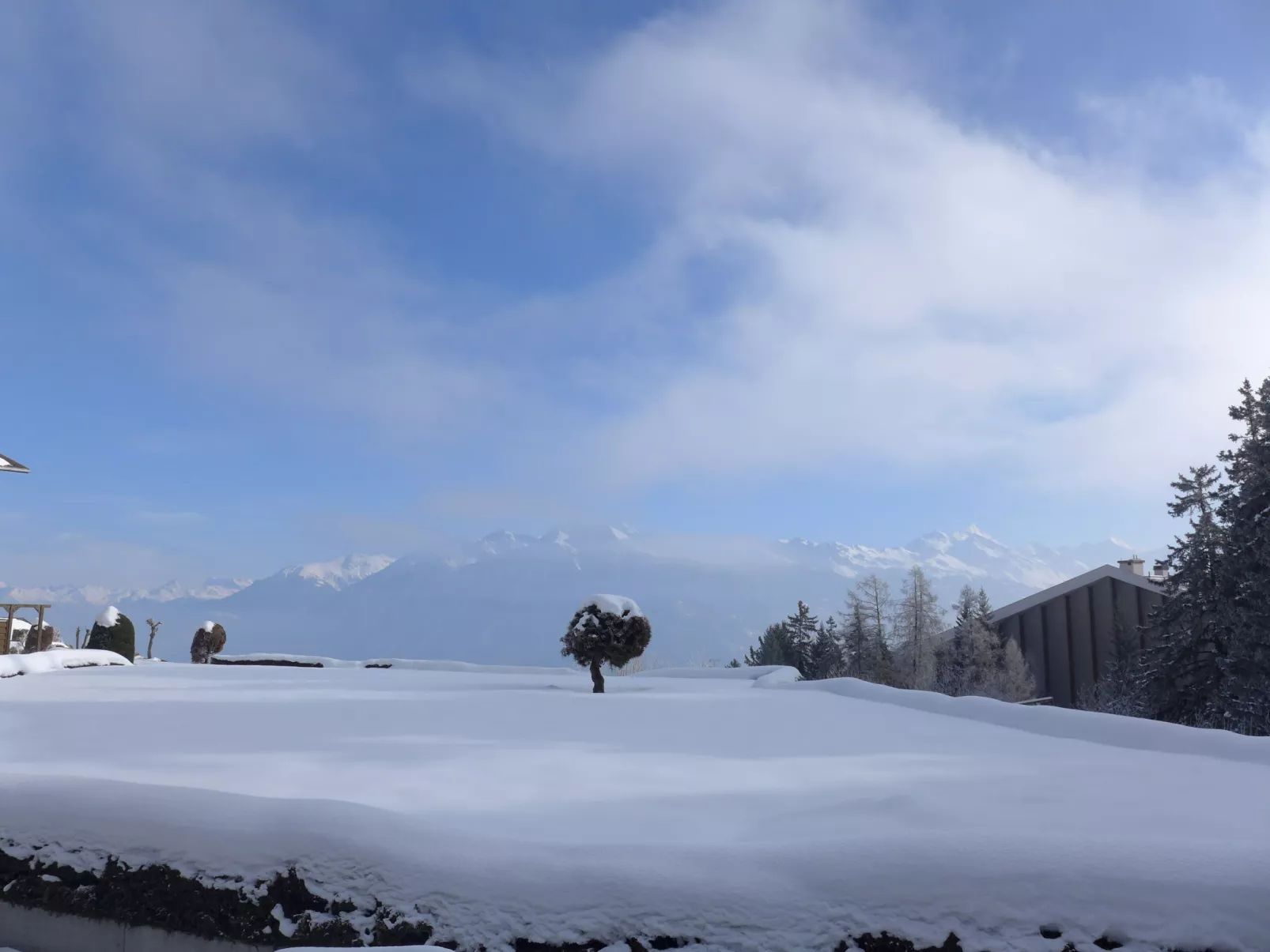 Terrasse Des Alpes 615-Buiten