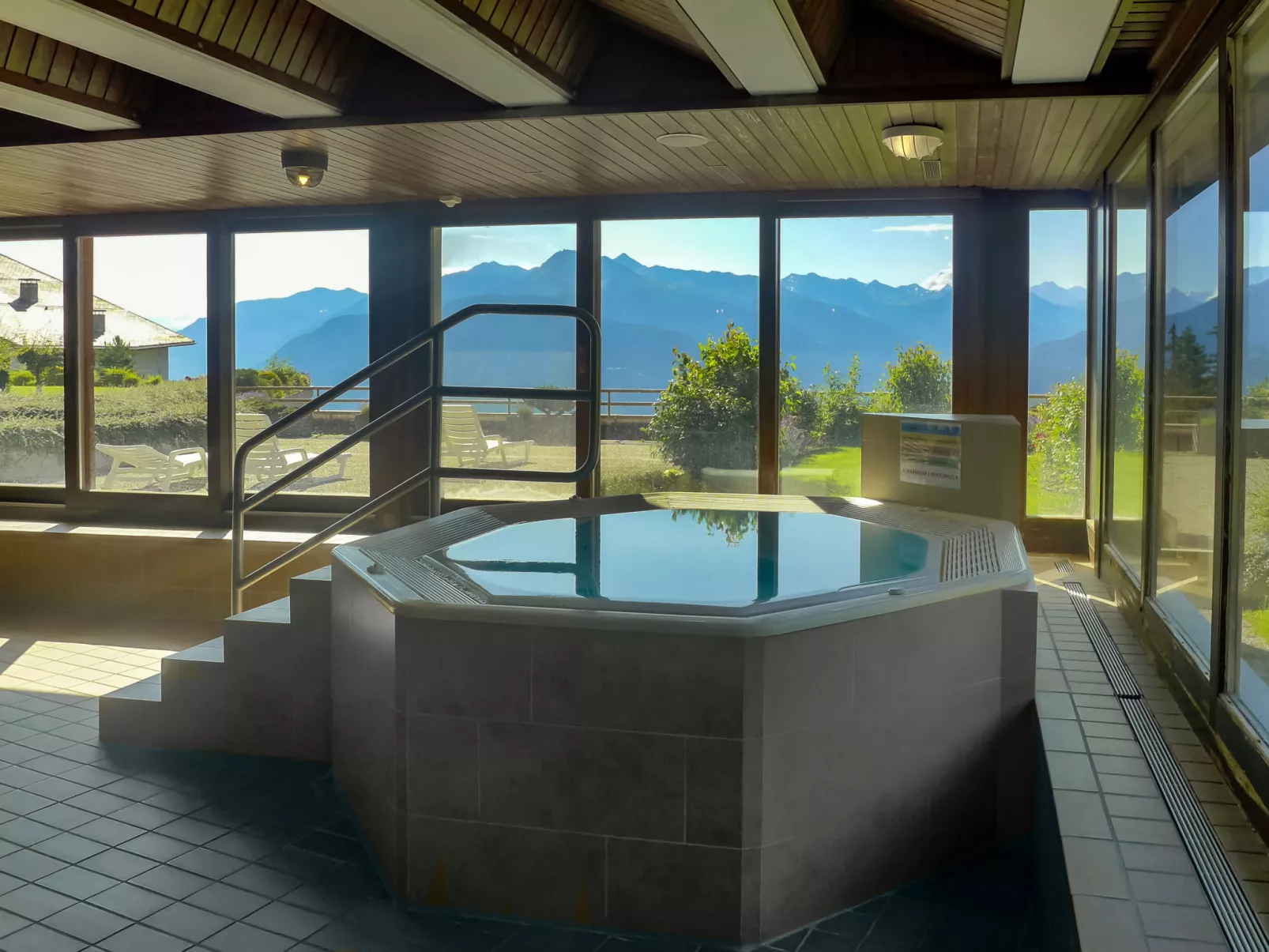 Terrasse Des Alpes 615-Binnen
