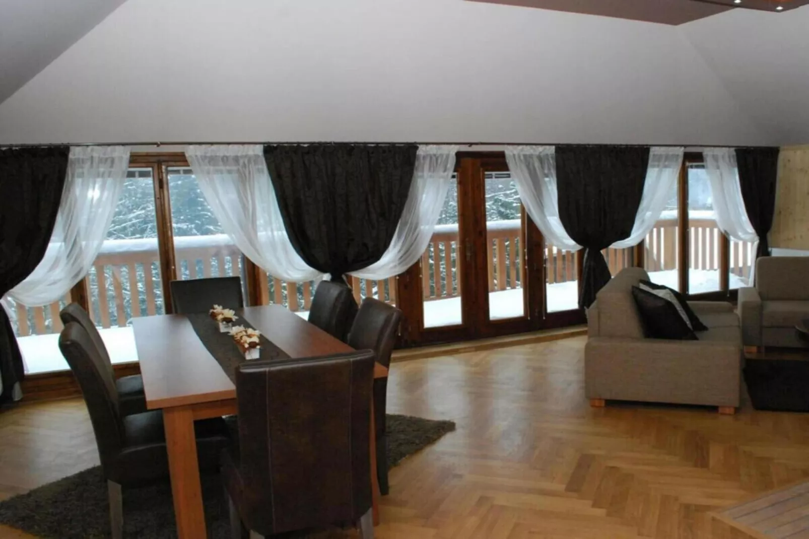 Villa-Woonkamer