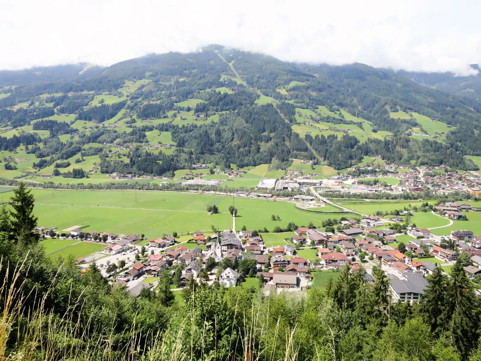 Lechners Wohnwelt-Omgeving