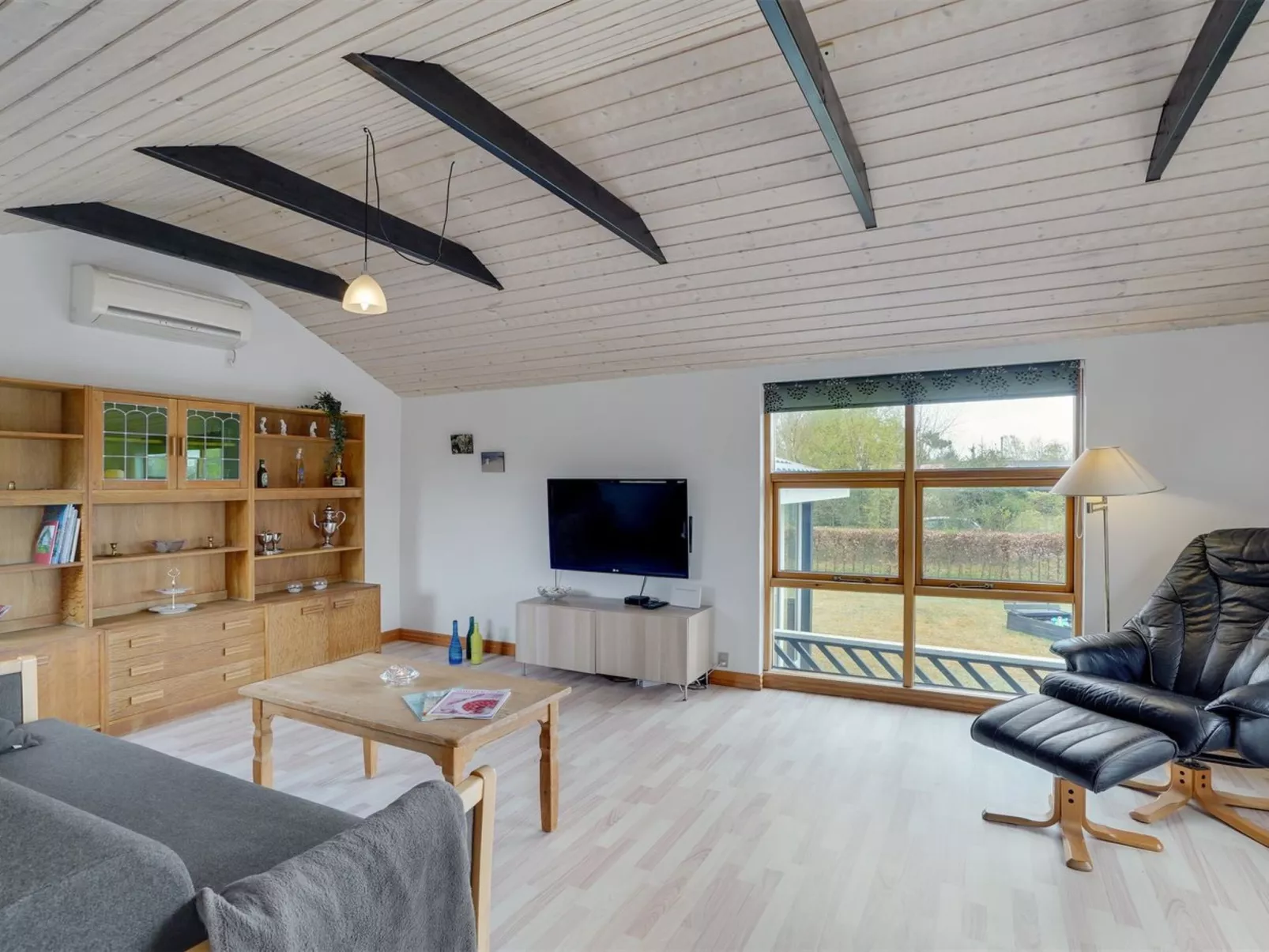 "Rafn" - 550m from the sea-Binnen