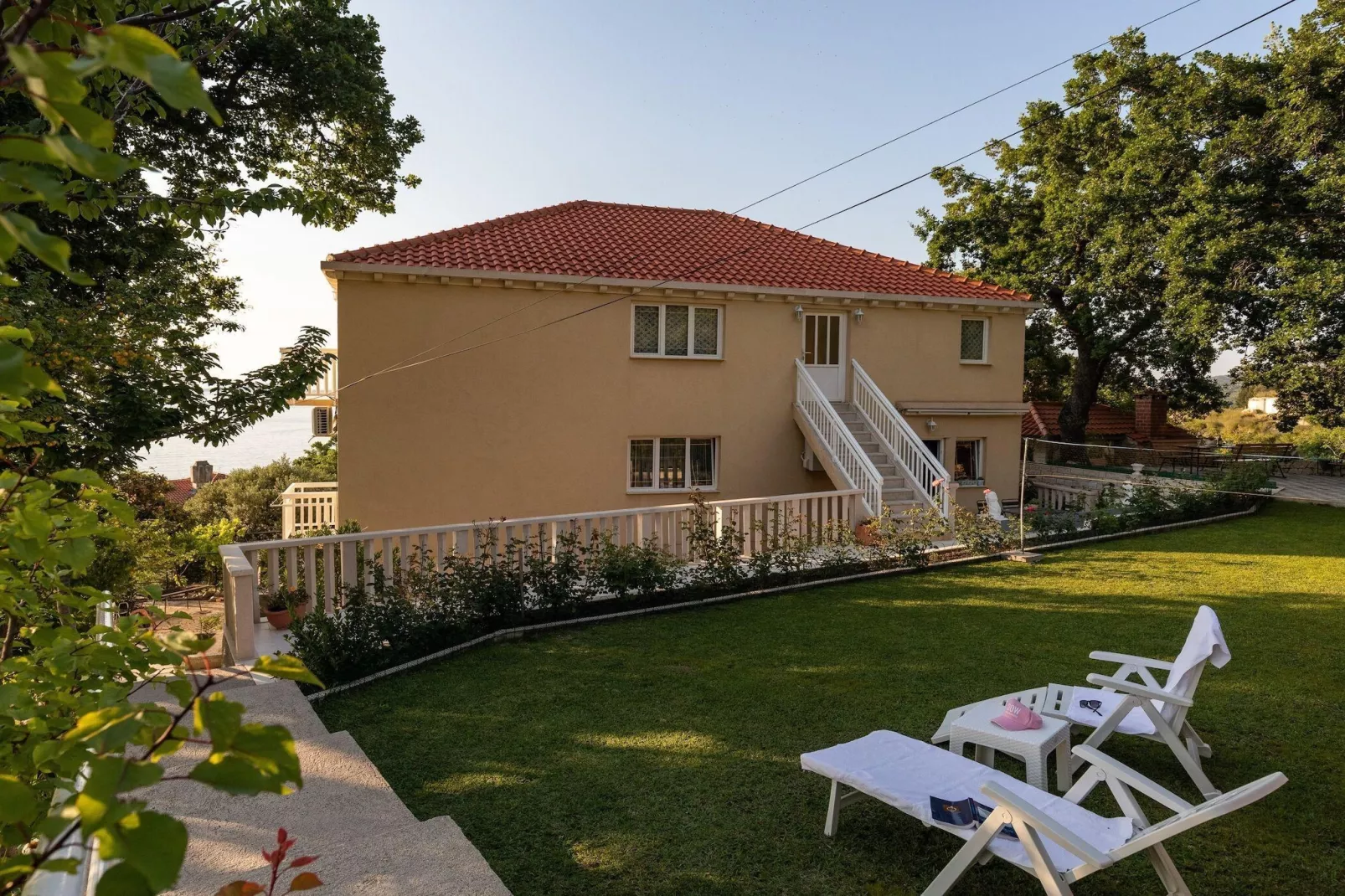 Apartments Belenum - Double Room with Balcony and Sea View (no.2)