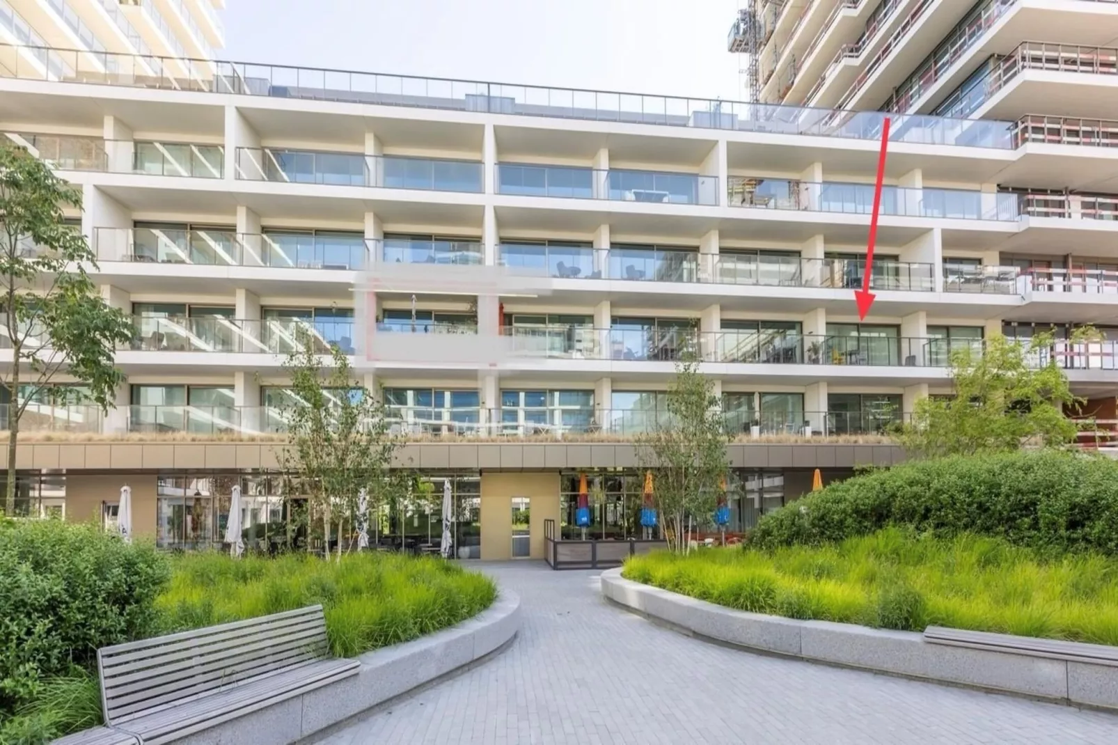 Sky Bridge-Buitenkant zomer
