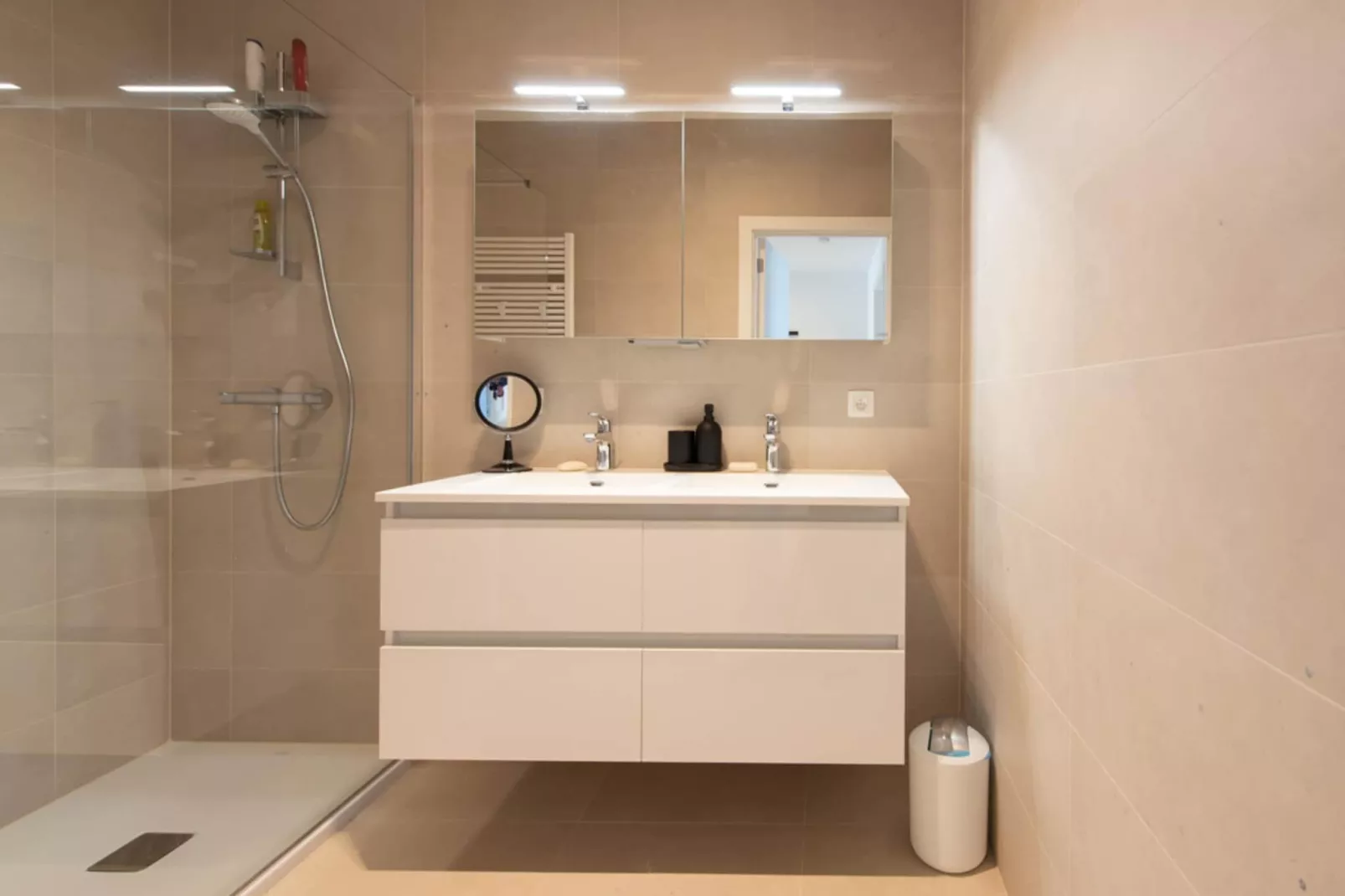 Sky Bridge-Badkamer