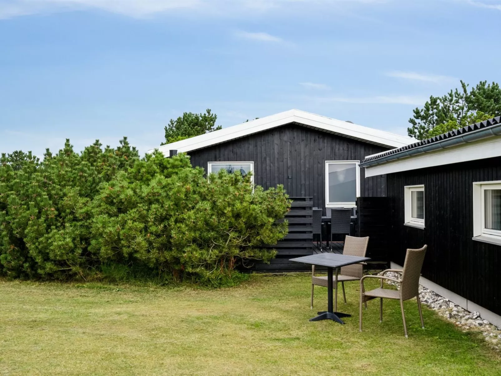 "Mirkka" - 200m from the sea-Binnen