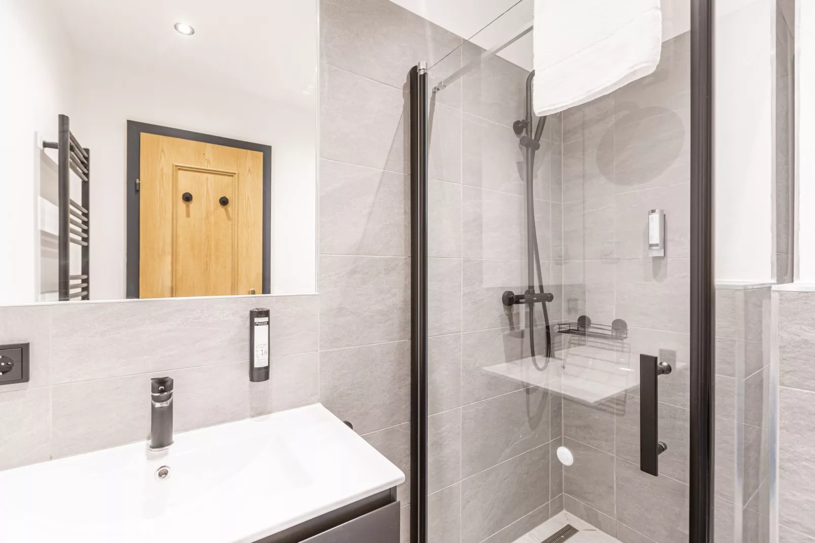 Saalbach Suite 5-Badkamer