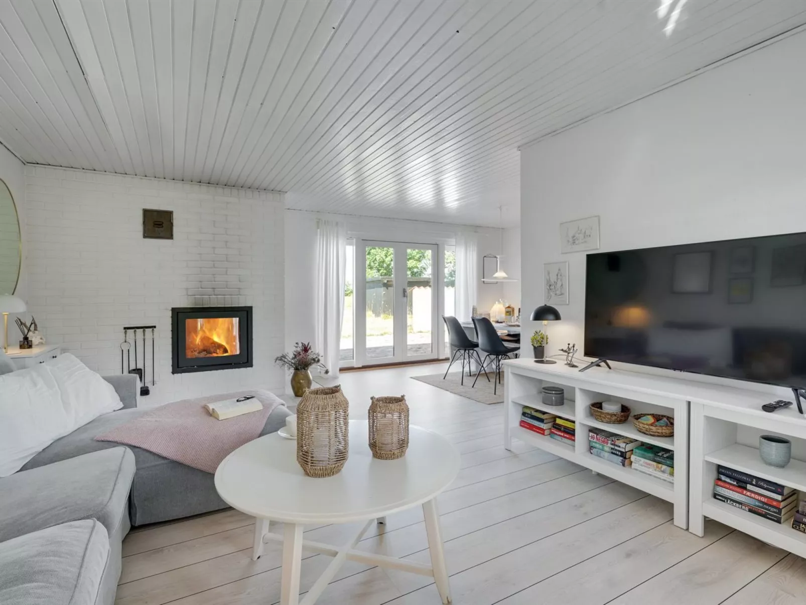 "Enrathi" - 600m from the sea-Binnen