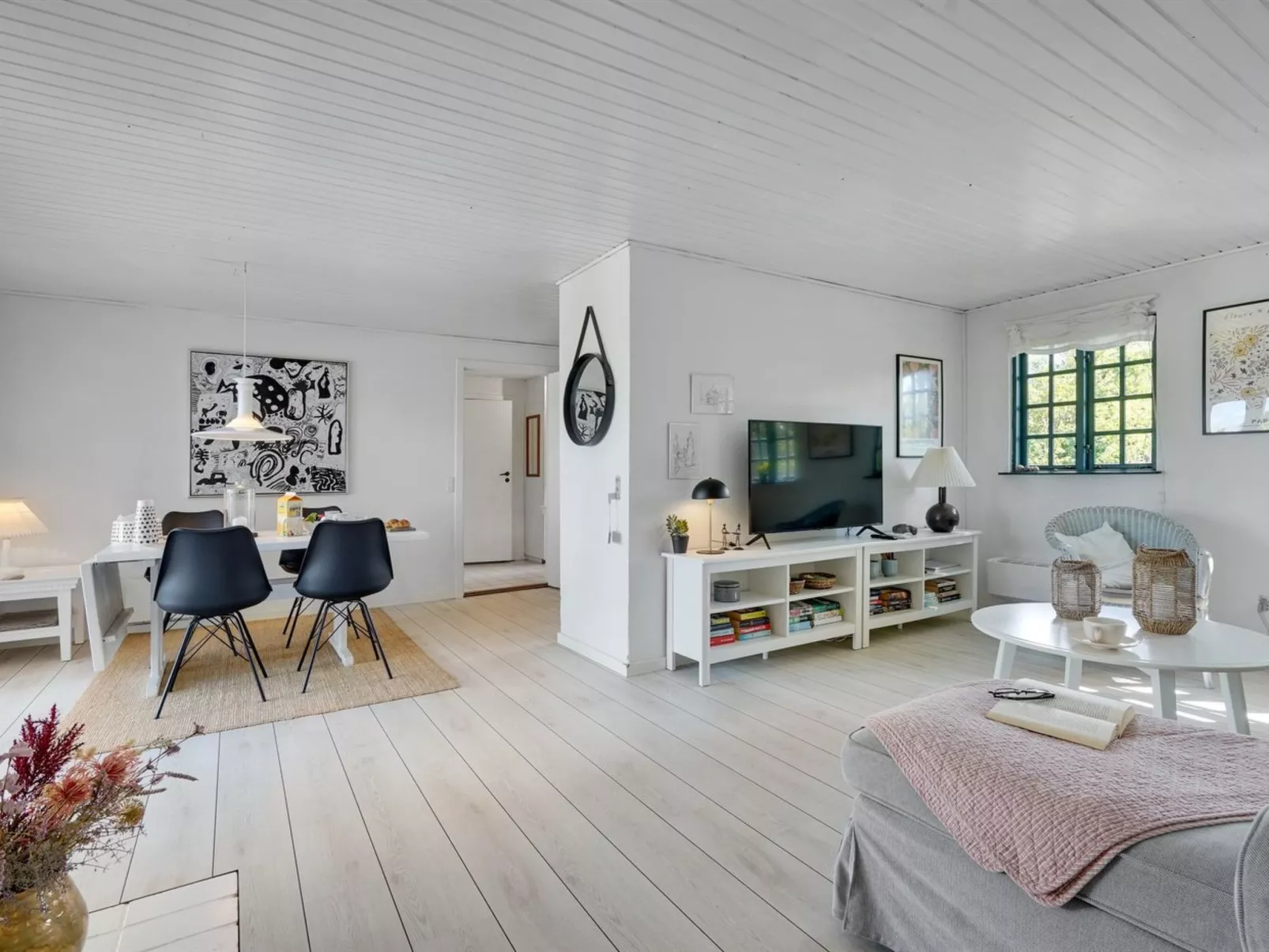 "Enrathi" - 600m from the sea-Binnen