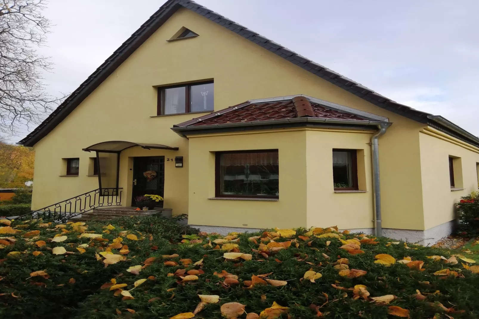 Karins Ferienwohnung-Buitenkant zomer