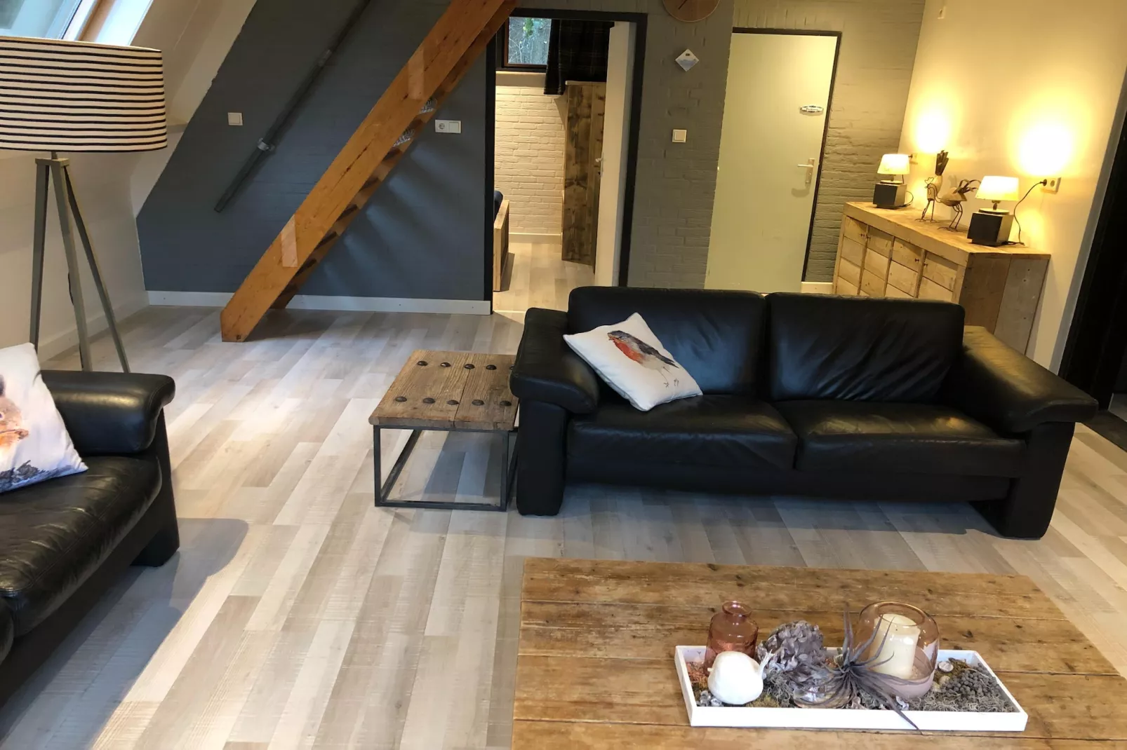 Vosseven 46&47 Aalbes-Woonkamer