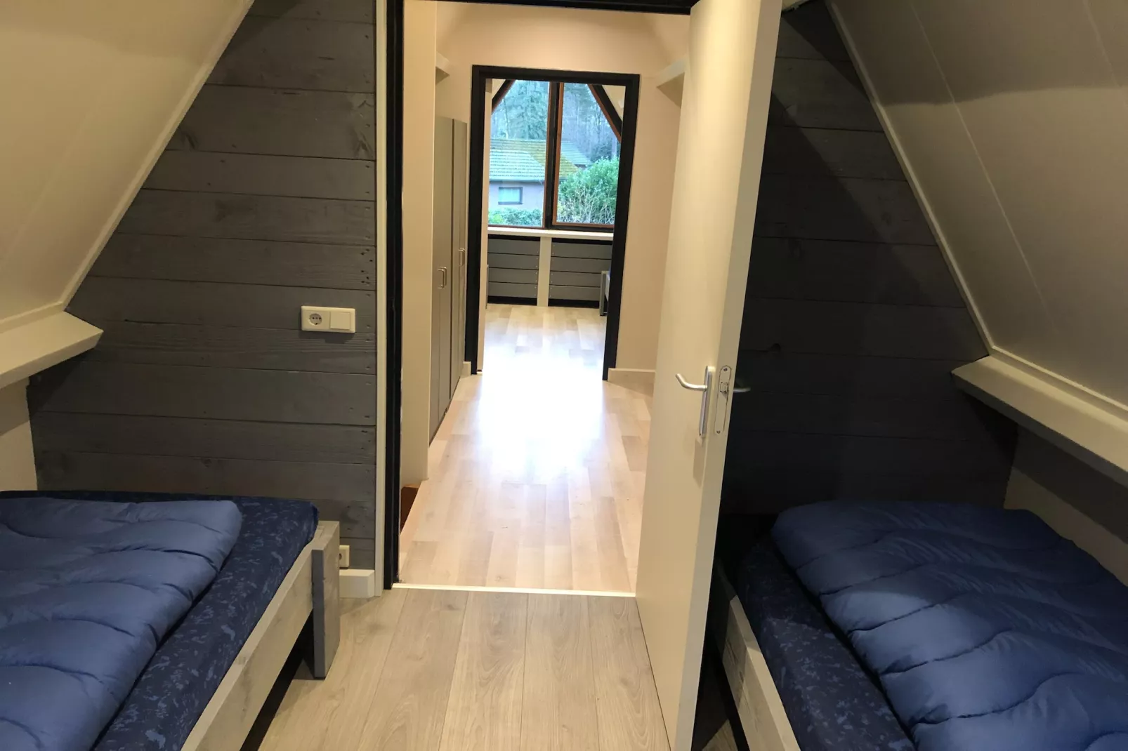 Vosseven 46&47 Aalbes-Slaapkamer