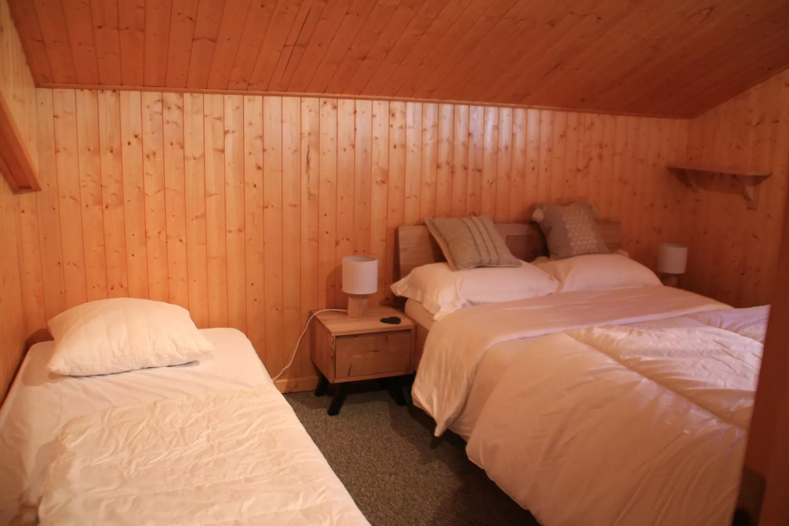 Chalet Ecureuil ECR CHARMING & NATURE 5 Pers.-Slaapkamer