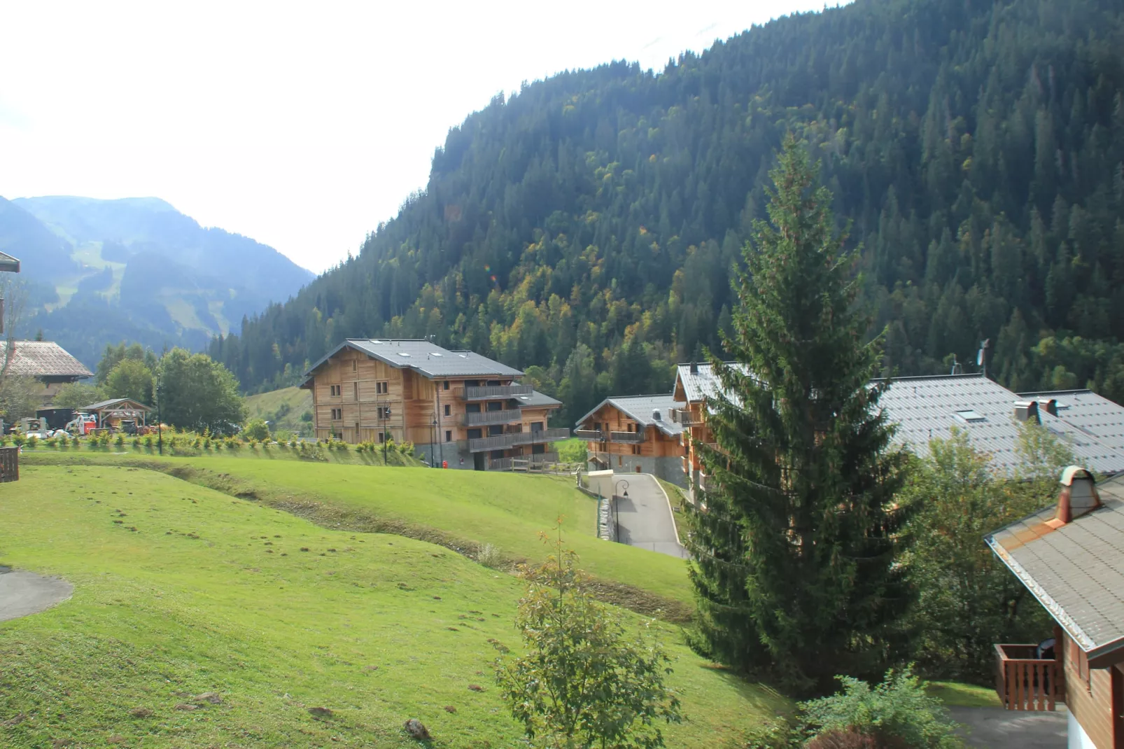 Chalet Ecureuil ECR CHARMING & NATURE 5 Pers.-Buitenlucht