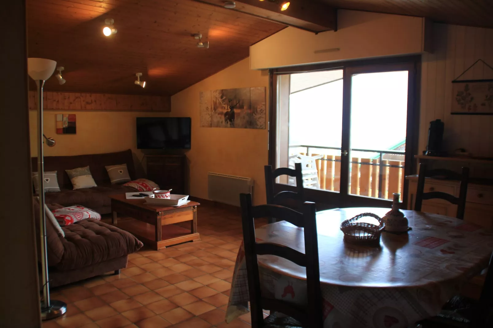 Alpenlake AP139 VIEW & NATURE  6 Pers.-Woonkamer