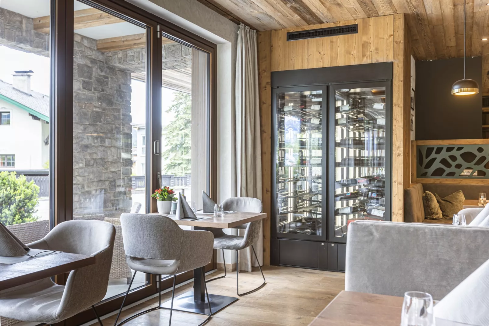 Bergresort Zugspitze Ehrwald 01-Eetkamer