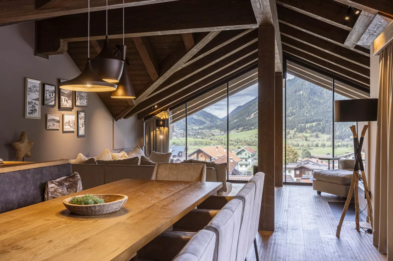 Bergresort Zugspitze Ehrwald 07-Eetkamer