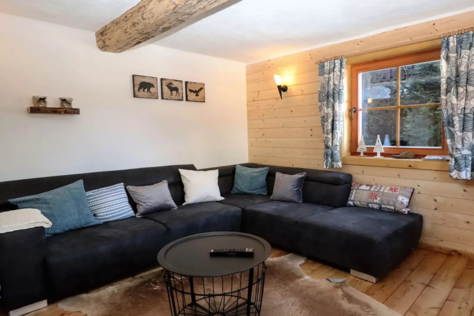 Felsenhütte-Woonkamer