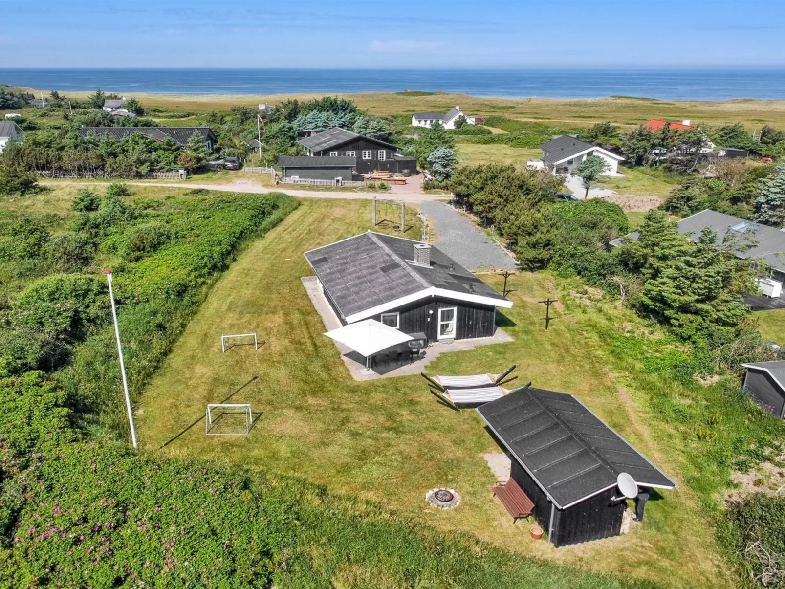 "Alberga" - 700m from the sea-Buiten
