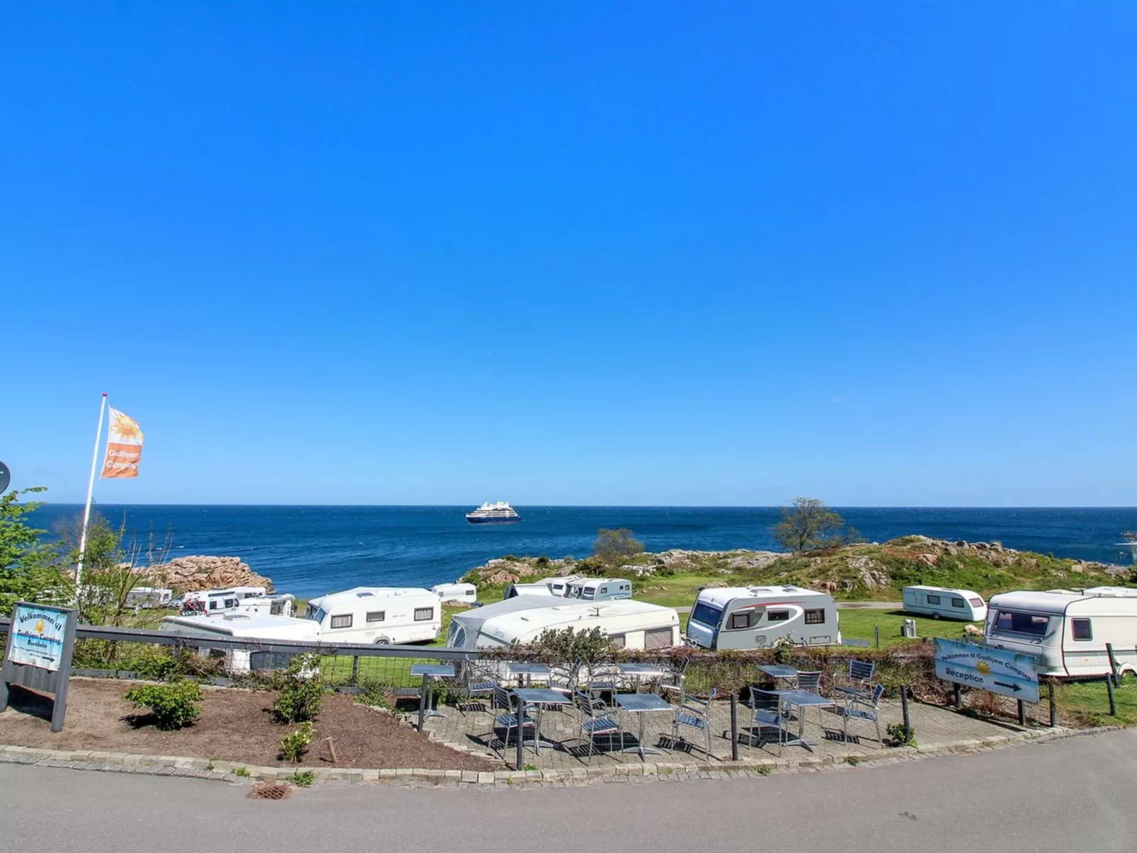 "Hunkil" - 100m from the sea in Bornholm-Buiten