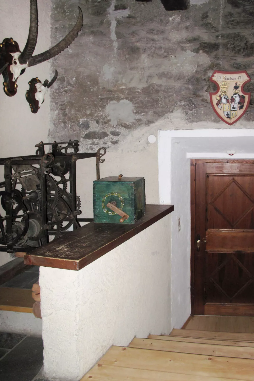Burg Biedenegg mit Schlosscafé-Binnen