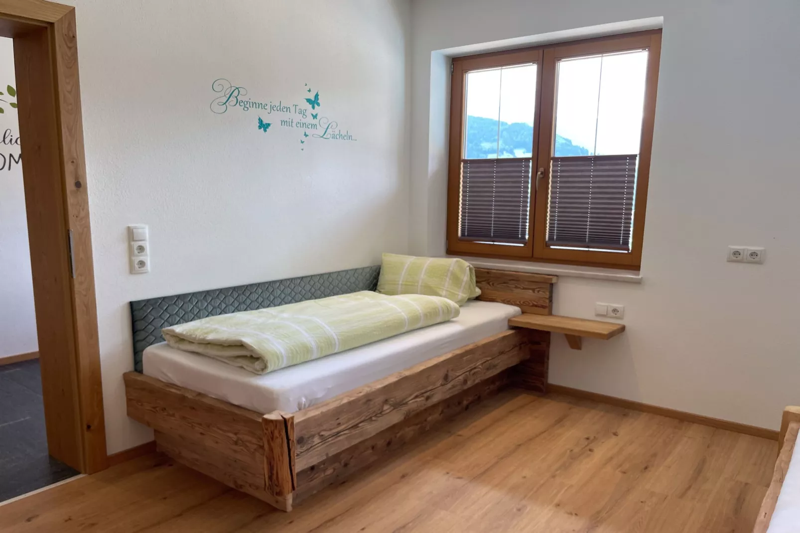 Gruppenhaus zur schönsten Aussicht-Image-tags.