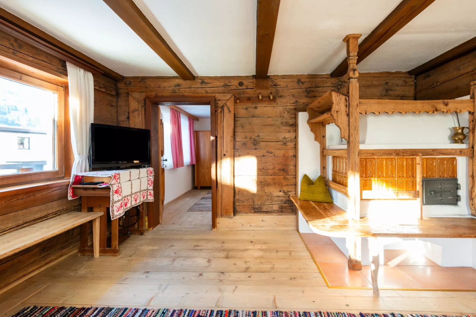 Ferienhaus Die Ginin-Buitenkant zomer