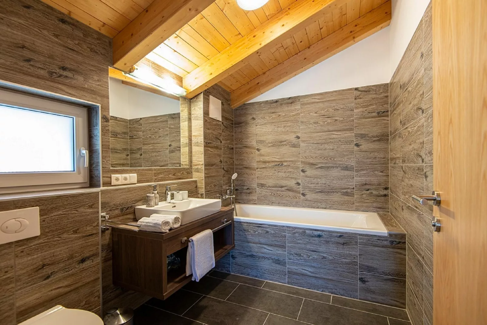 GA3P Alpenleben Apartments-Badkamer