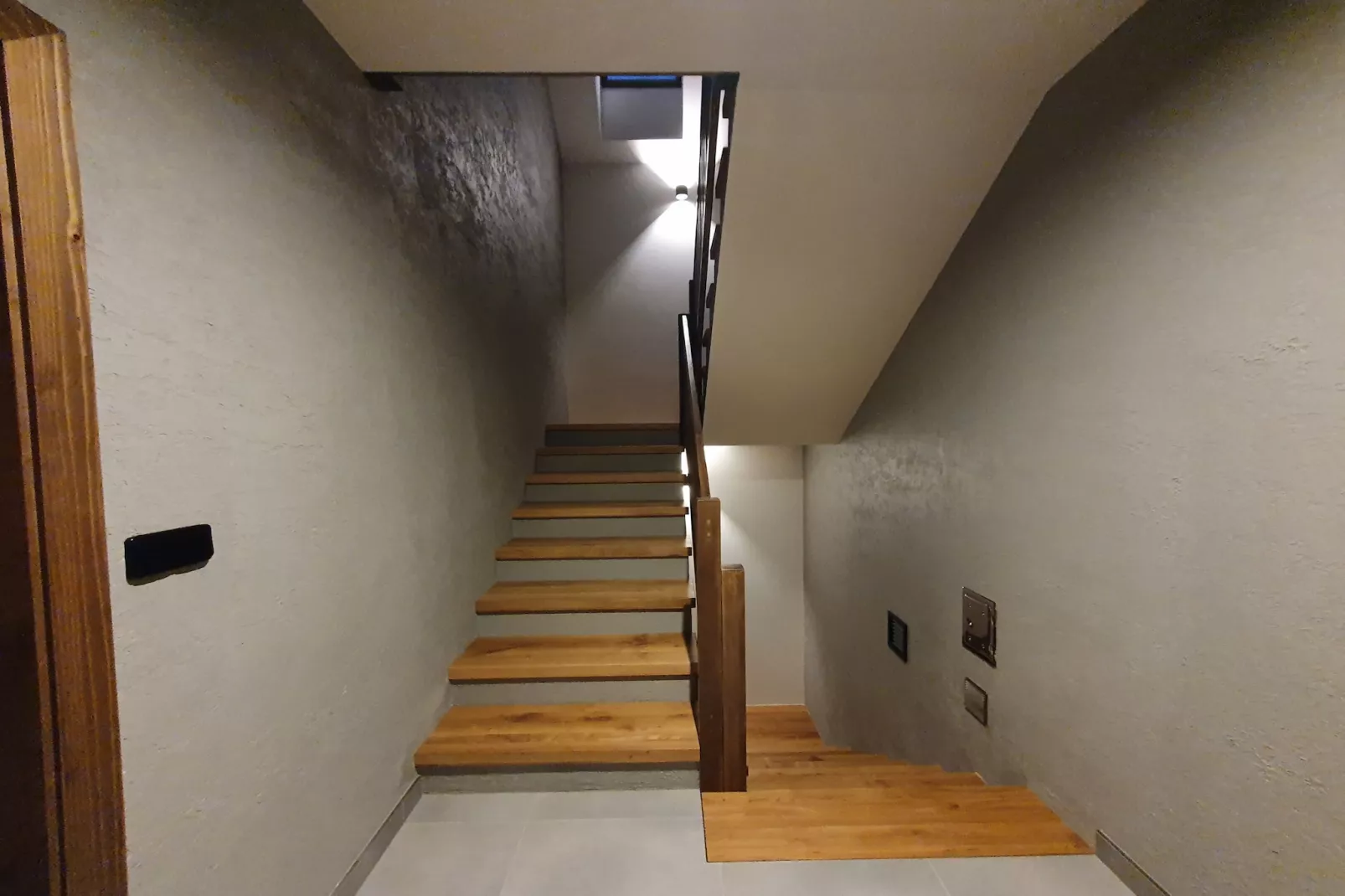 Mountain Chalet LBH027-Overloop