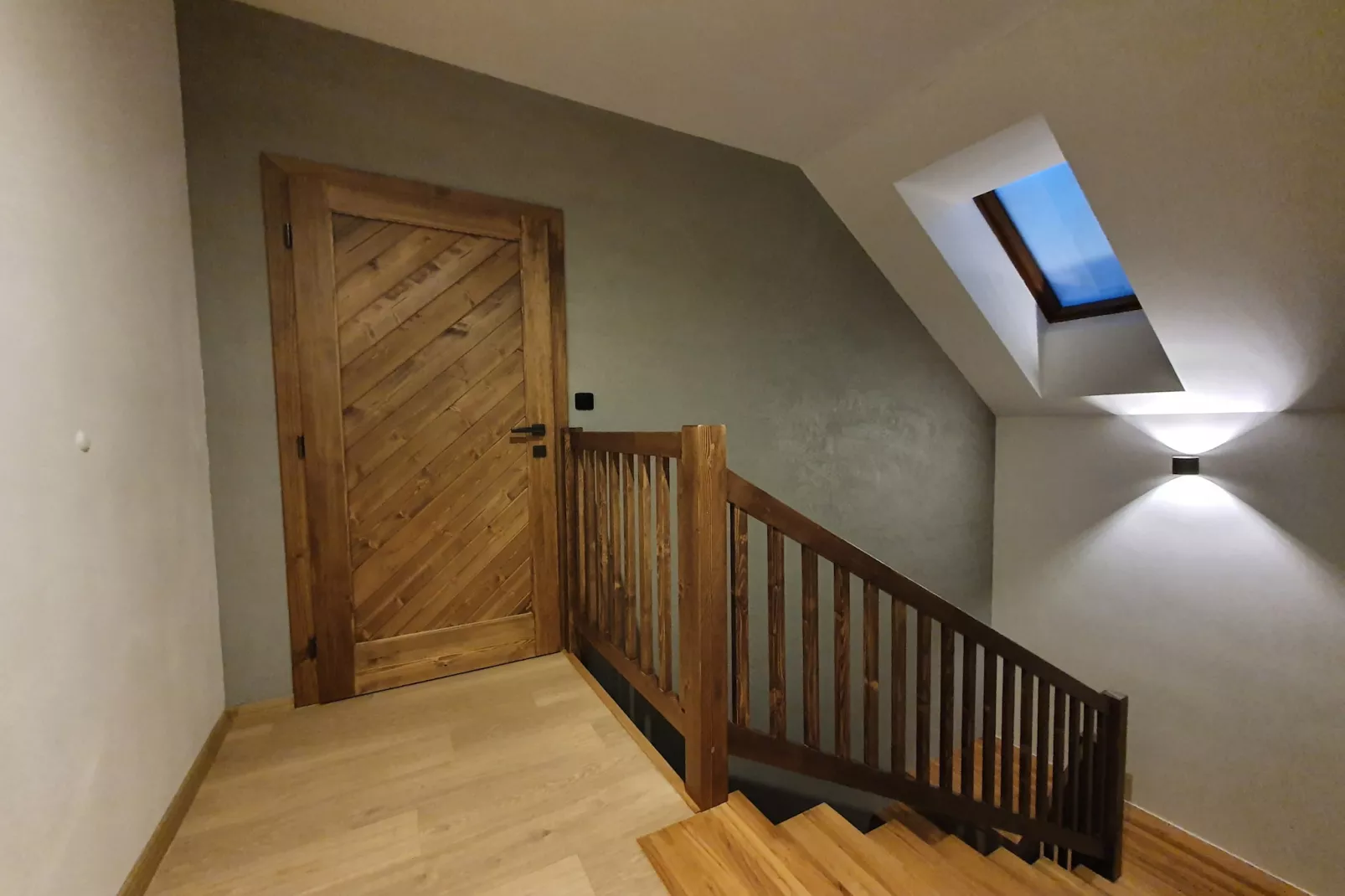 Mountain Chalet LBH027-Overloop