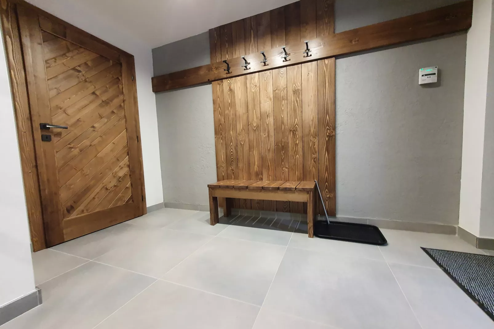 Mountain Chalet LBH027-Overloop