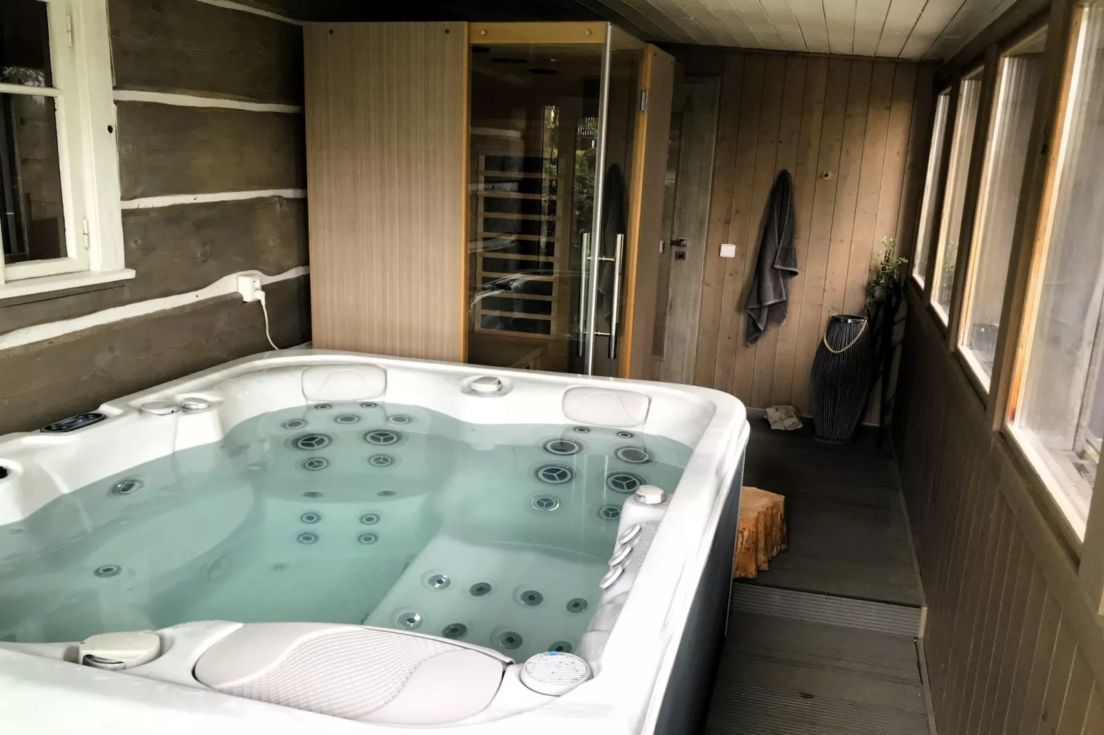 Tanvald LSH141-Wellness