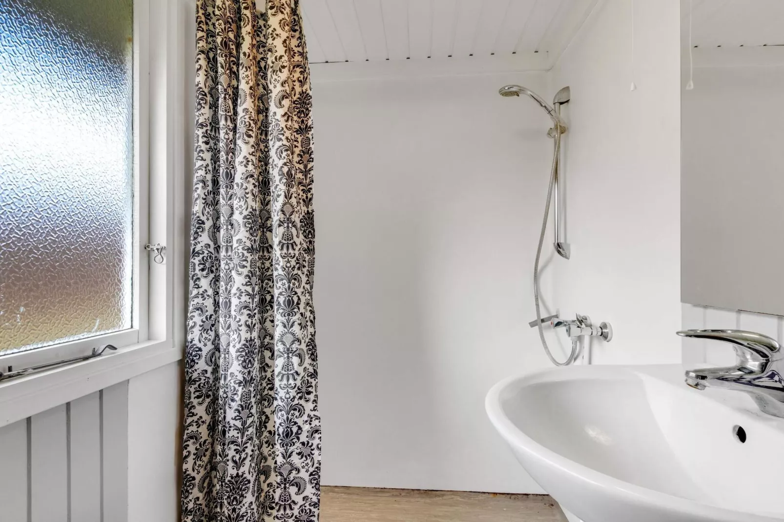 Vakantiehuis in Lokken vlakbij zee-Binnen