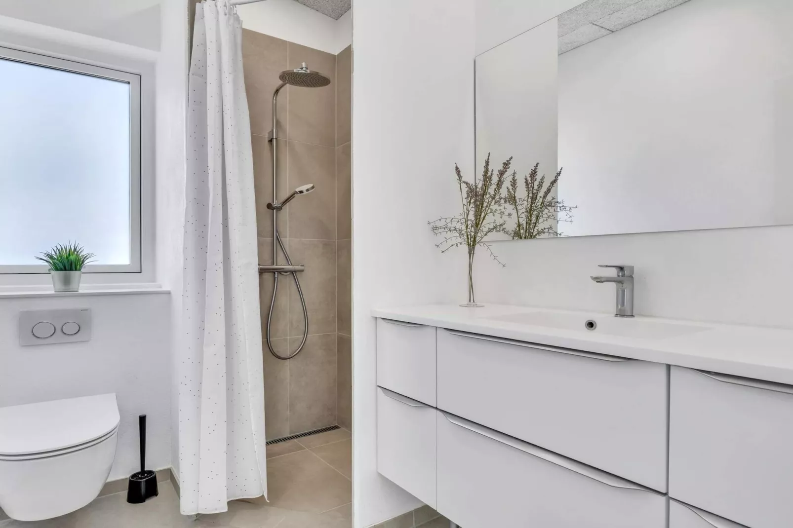 Ruim vakantiehuis in Lokken-Binnen