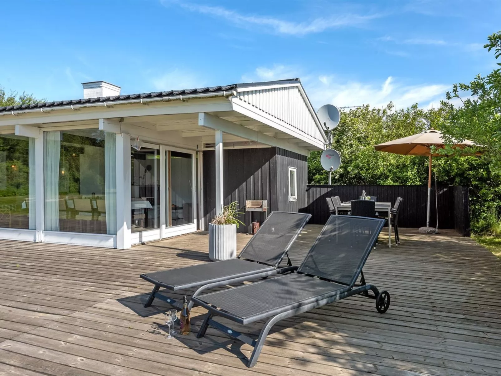 "Anund" - 1.4km from the sea-Buiten