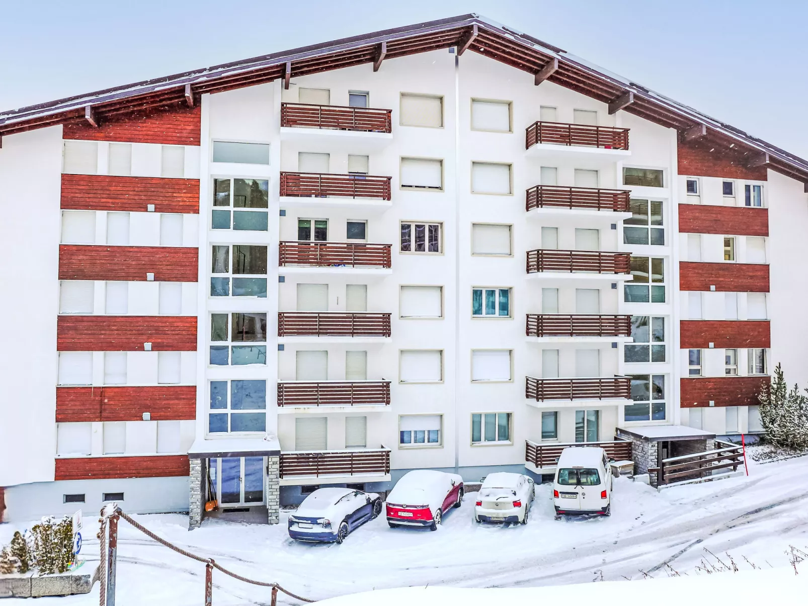 Europa Est 2 / APT 83-Buiten