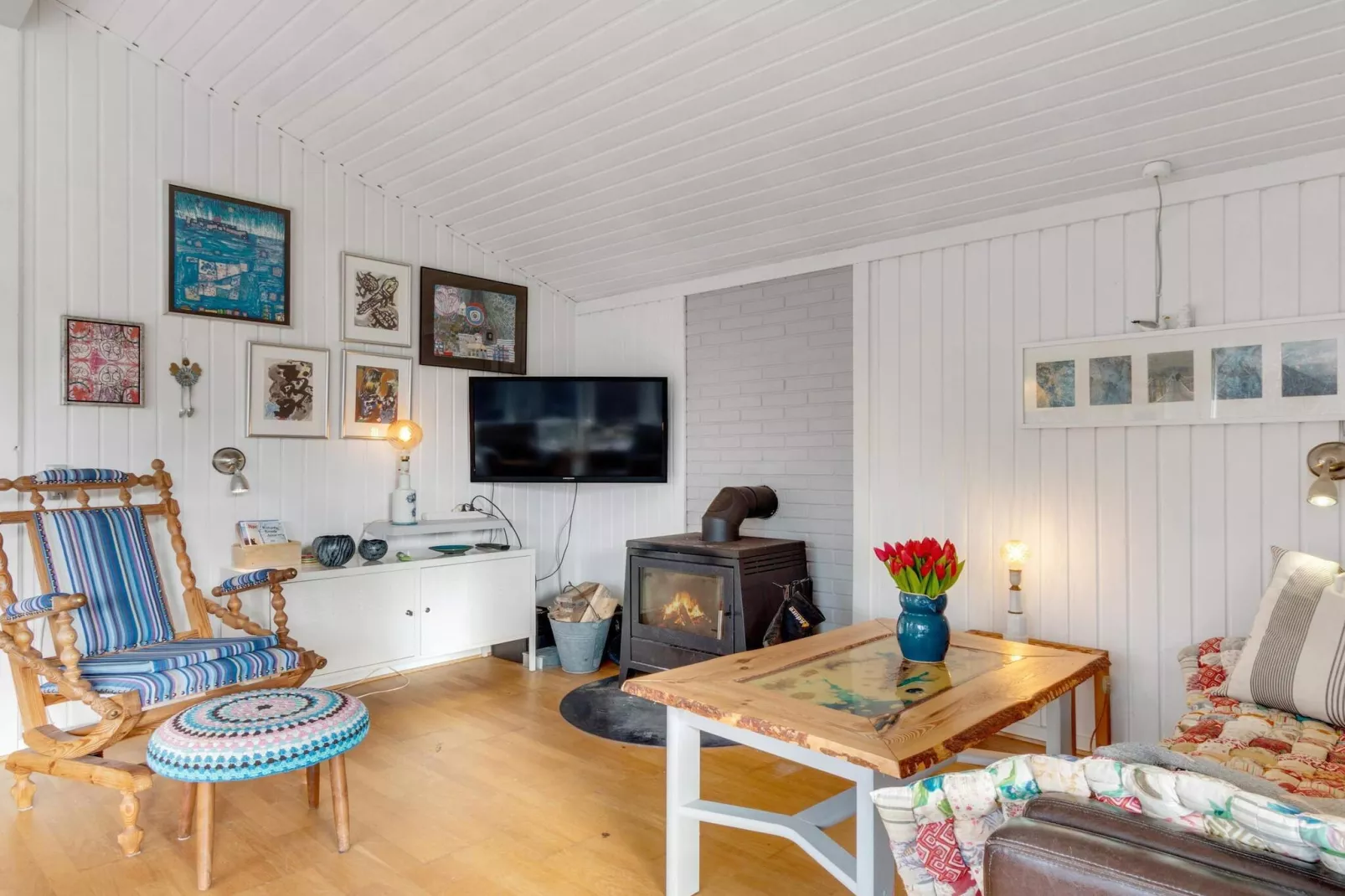 Vakantiehuis in Lokken vlakbij zee-Binnen