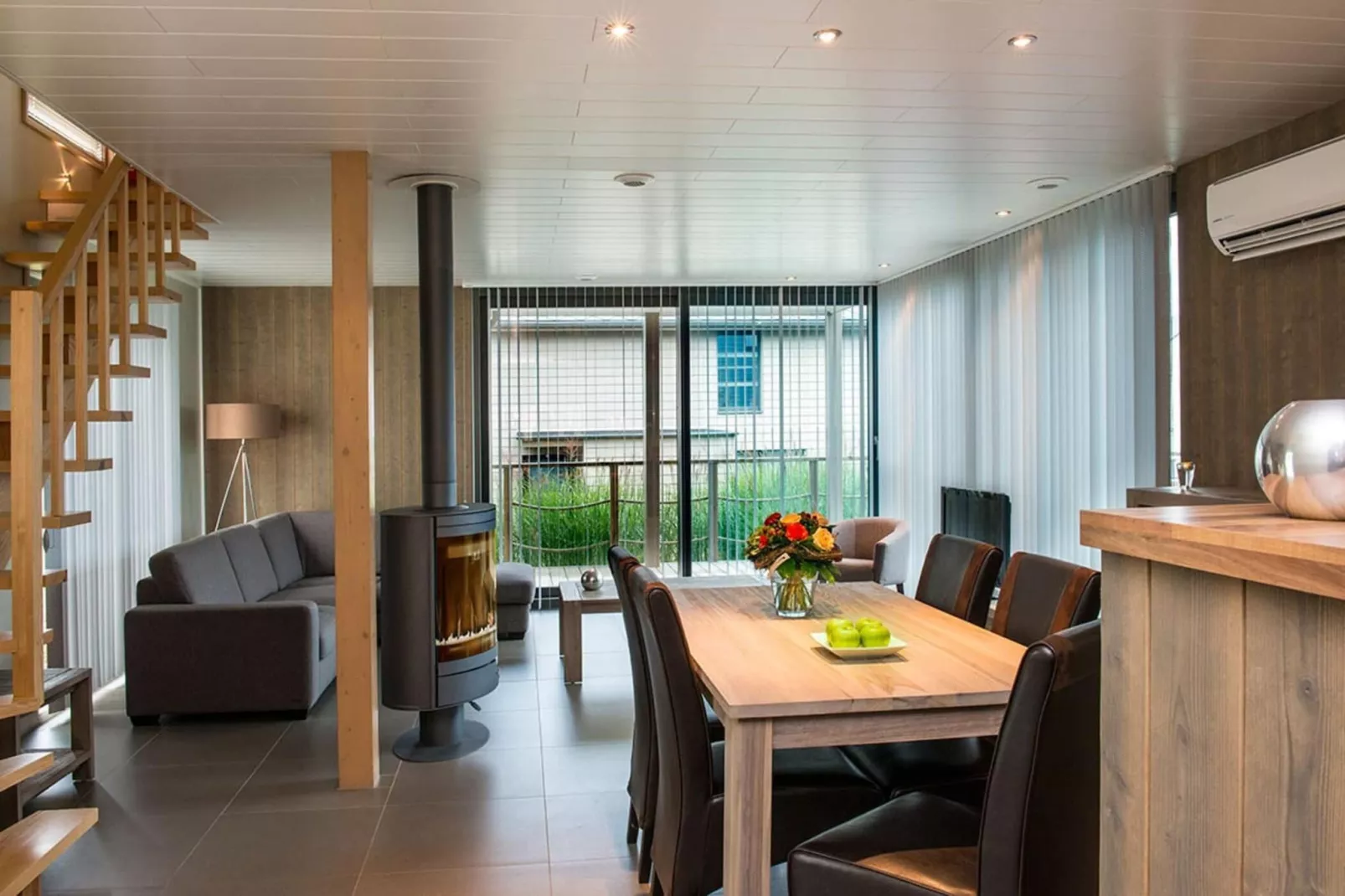 6 persons - 3 rooms 115m² without sauna-Woonkamer