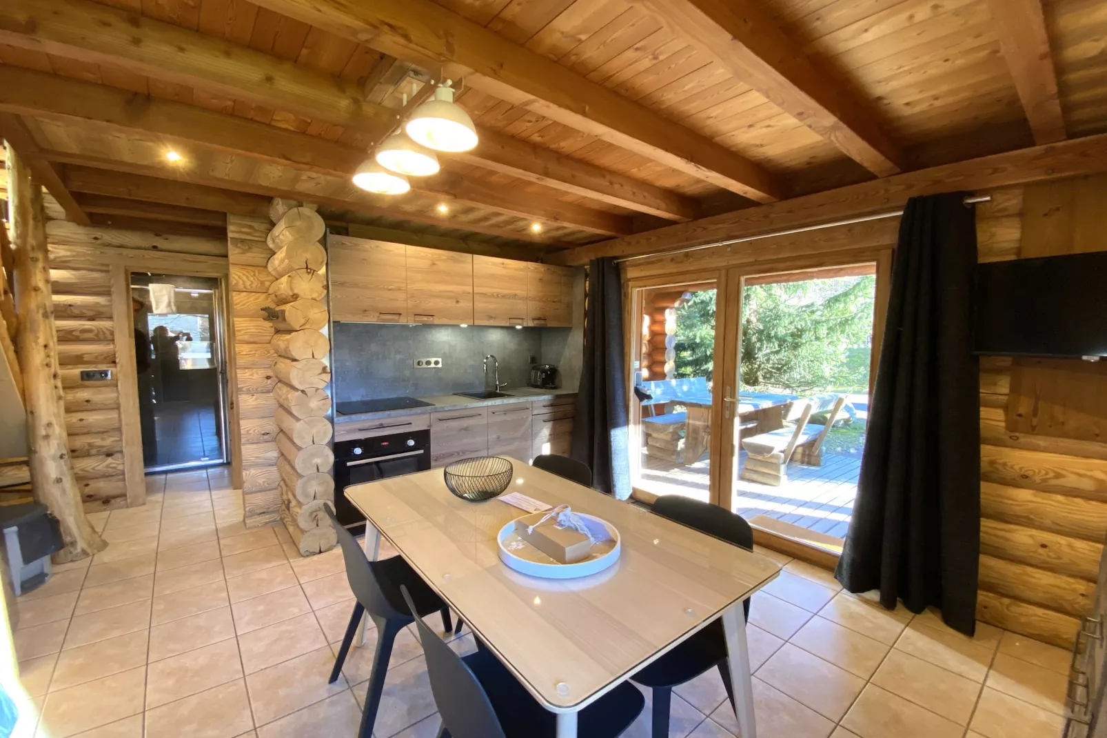 L'OURS BLANC Chalet en rondins-Woonkamer