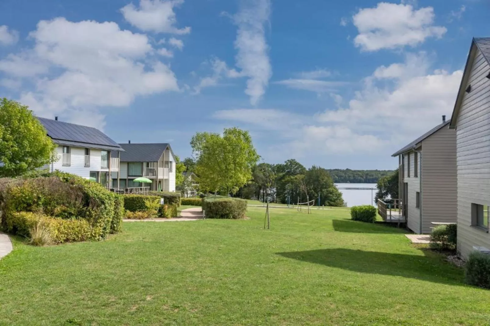 8 persons - 4 rooms 130m² without sauna-Gebieden zomer 1km