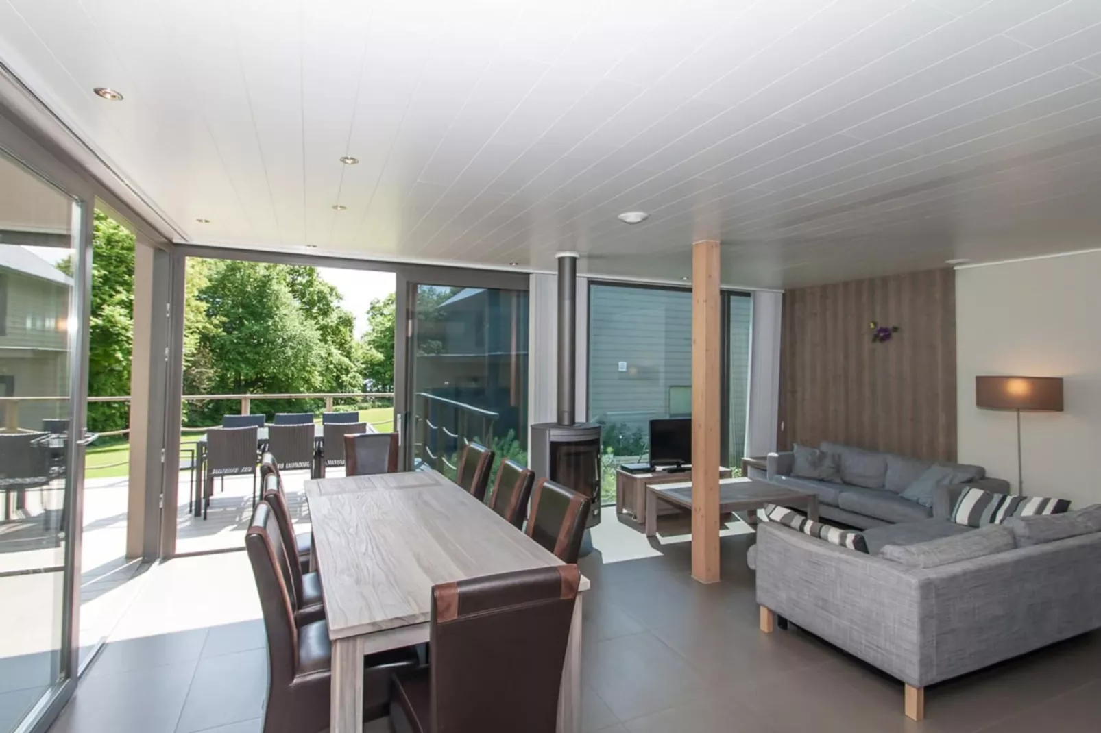 8 persons - 4 rooms 130m² without sauna-Woonkamer