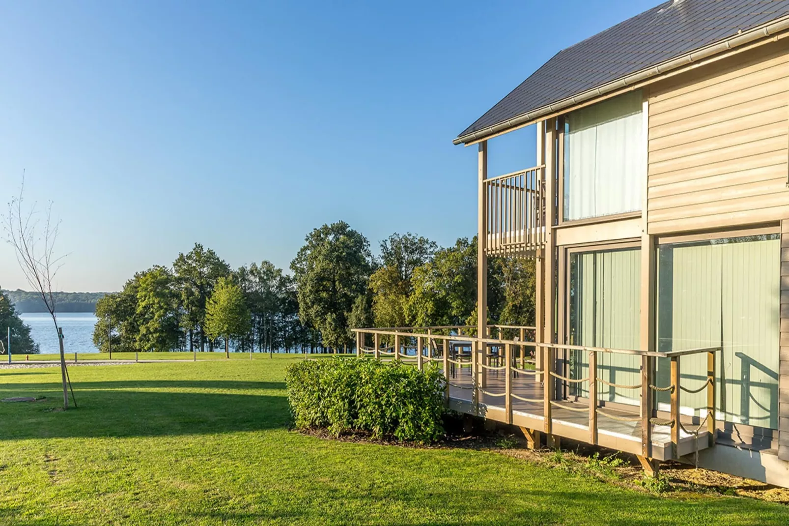 8 persons - 4 rooms 130m² without sauna-Tuinen zomer