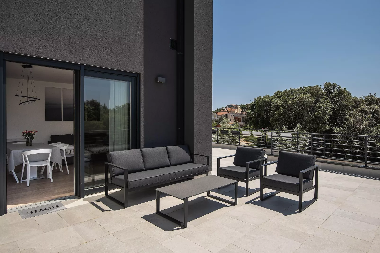 Cube Box House - Angelini-Terrasbalkon