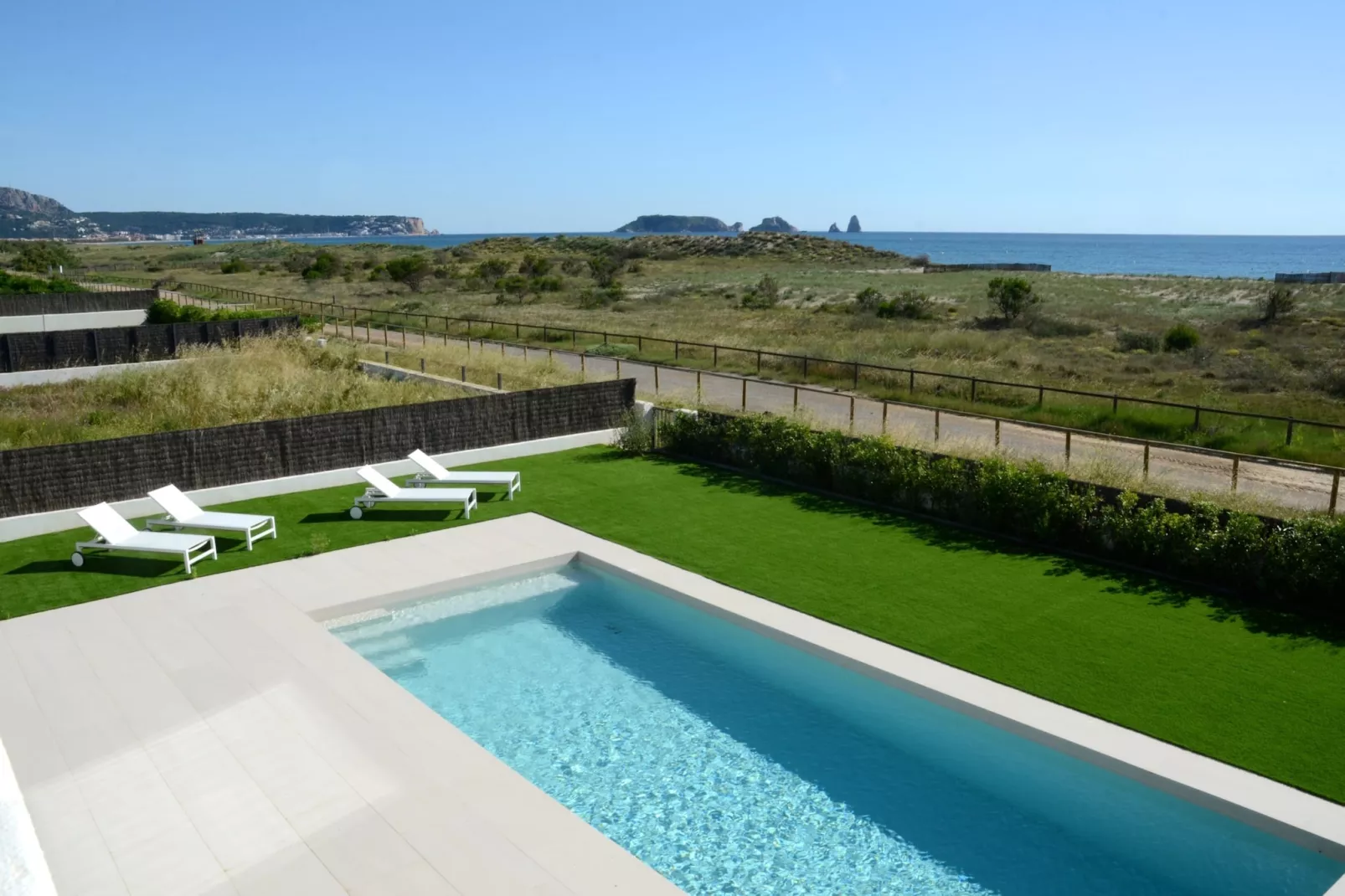 VILLA PINELL-Gebieden zomer 20km