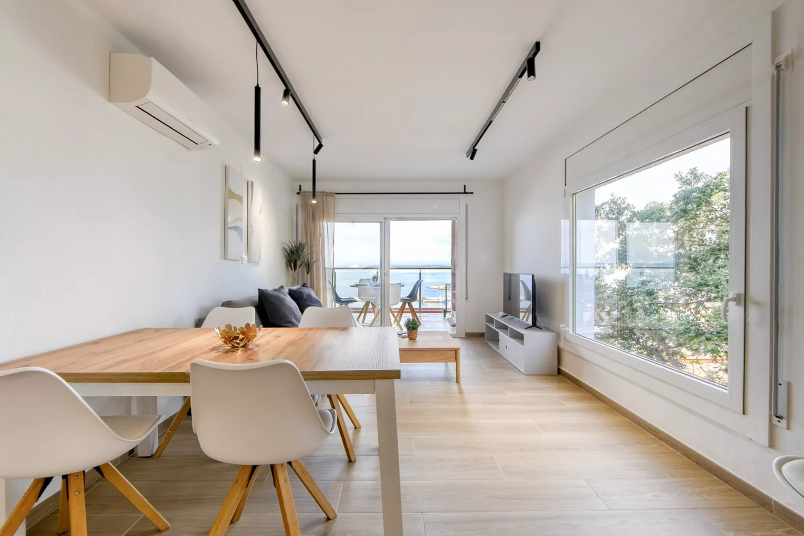 MONACO 1 A Roses-Woonkamer