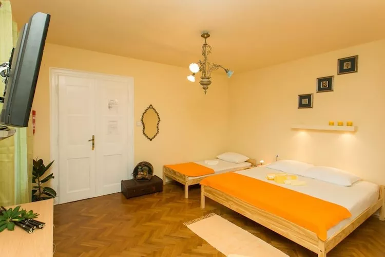 Villa Iveta- Triple Room (Ground Floor) - Martina