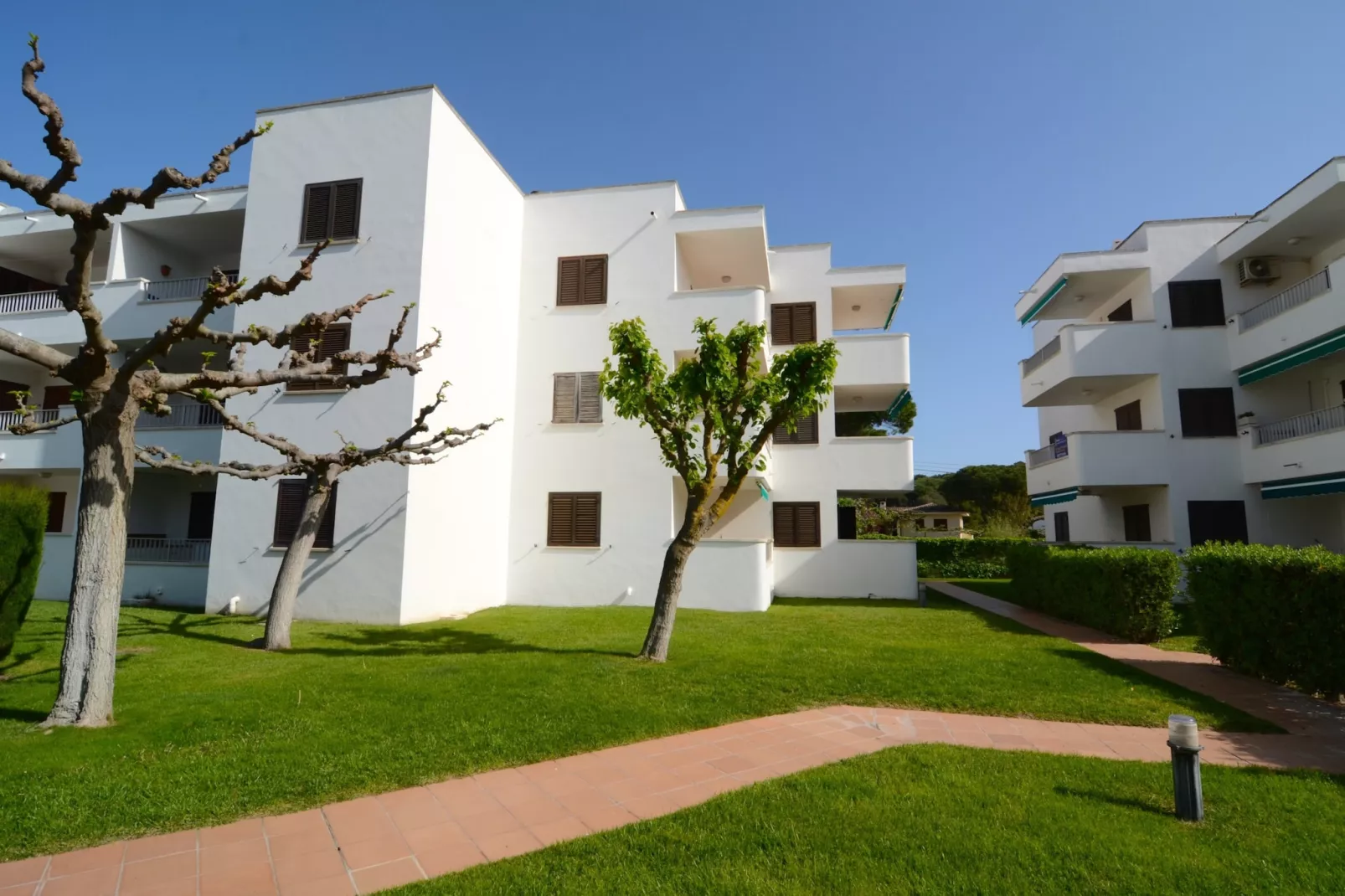 CALA MONTGO 17-Buitenkant zomer