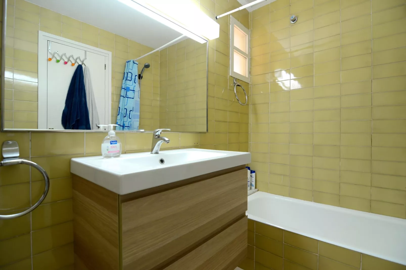 PUIG PADRO 6 1-4-Badkamer