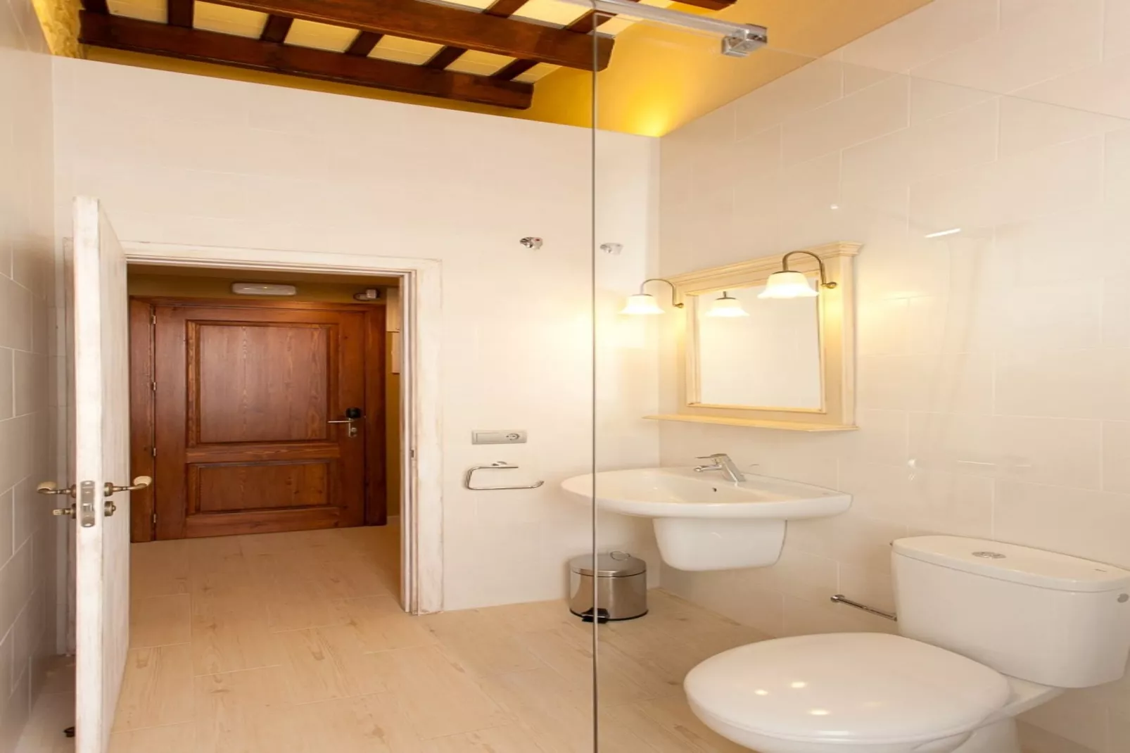 PETIT PALS 201 - PORT LLIGAT-Badkamer