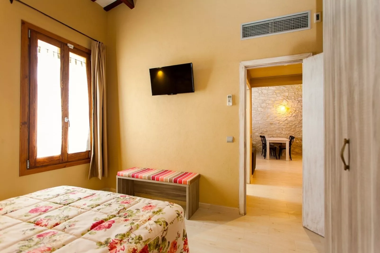 PETIT PALS 201 - PORT LLIGAT-Slaapkamer