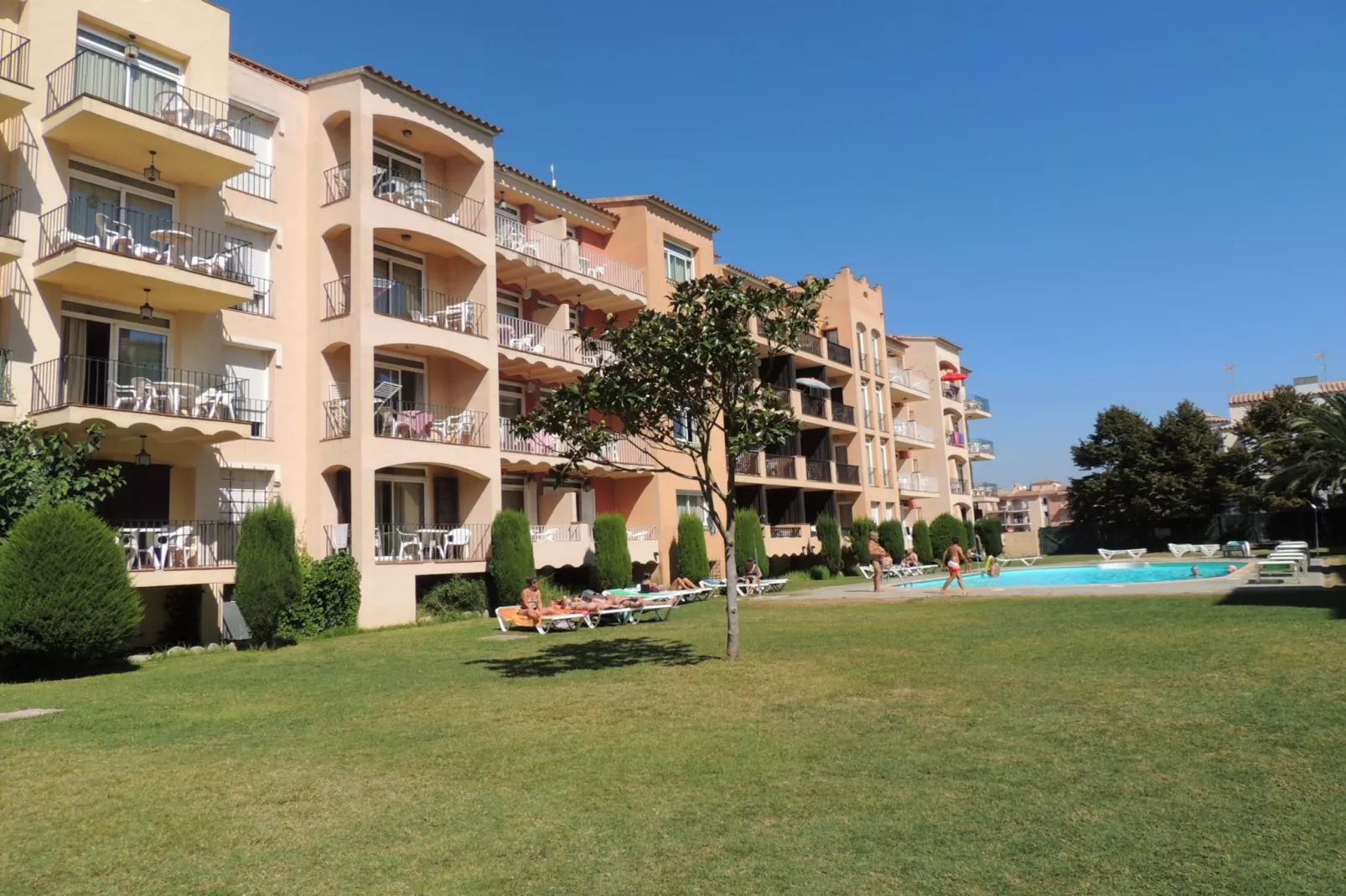 MIRABLAU F 11 Empuriabrava